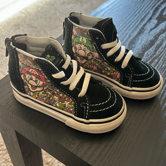 Vans Super Mario Classic Sk8 Baby/Toddler Sneaker - Picture 2 of 6